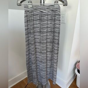 NWT medium petite black and white maxi skirt